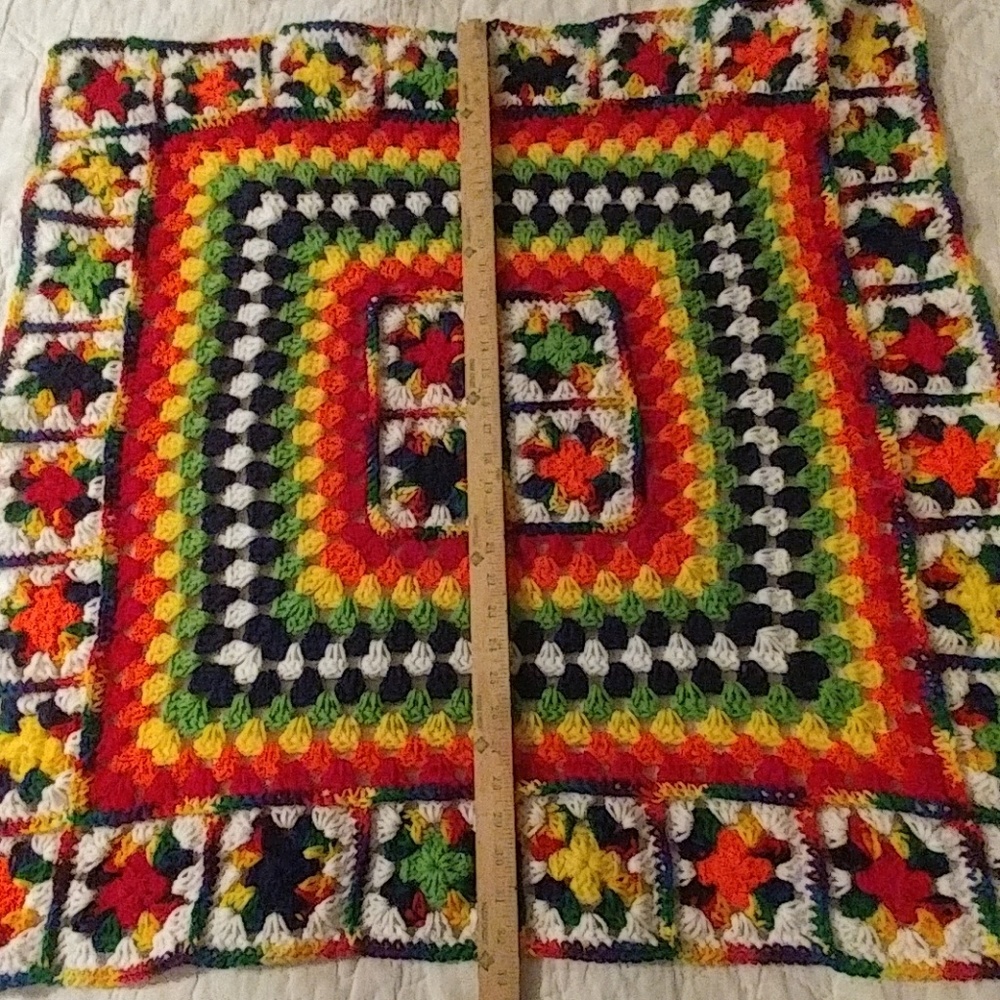 Laigh-Logan Creations - crochet baby afghan - Picture 2 of 2